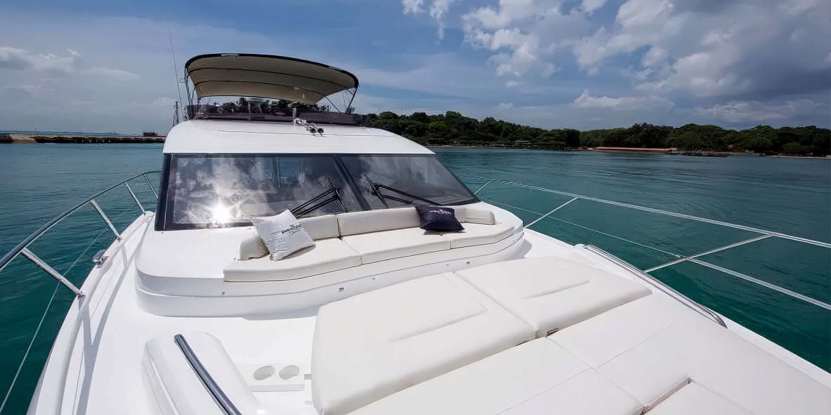 Аренда яхты Princess F55 Risa на Пхукете